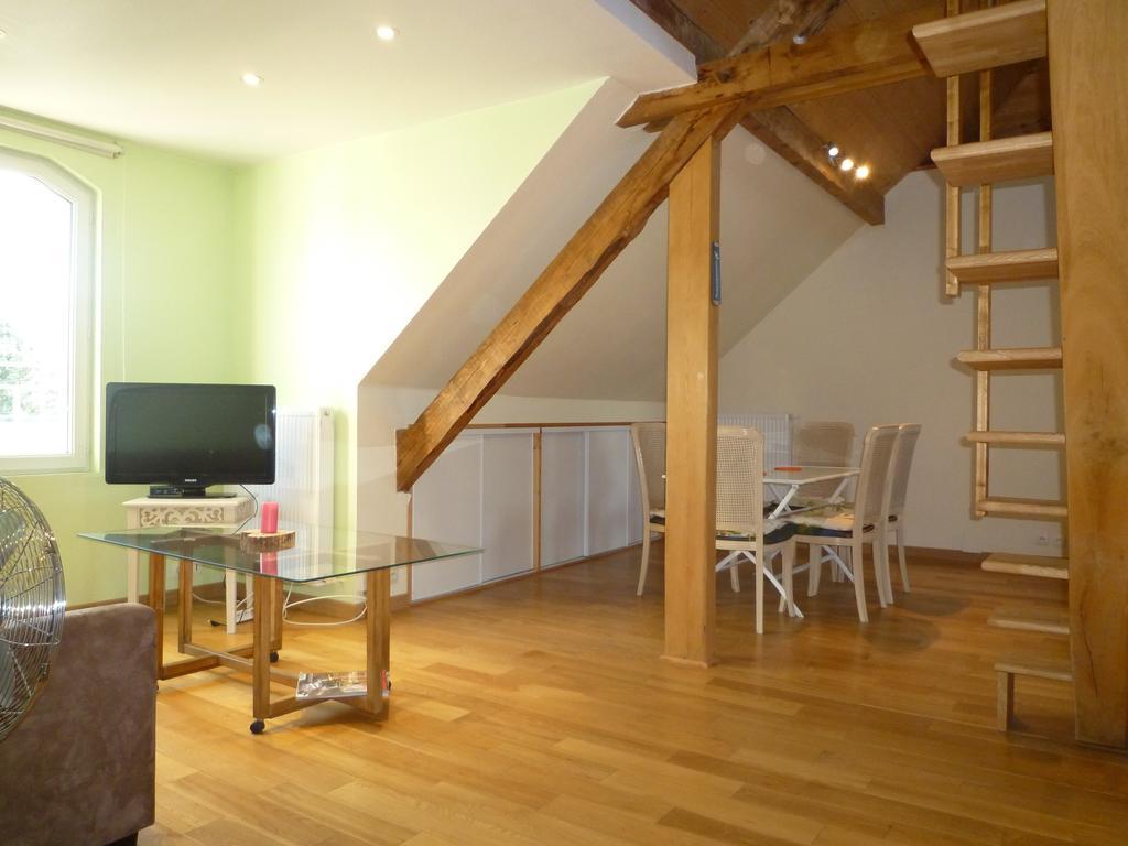 Les Mirabelles Apartman Metz Szoba fotó